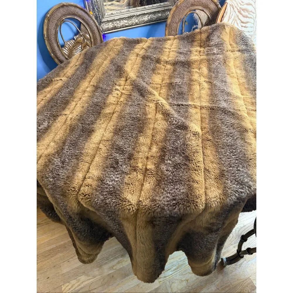 Scully New York Luxury Faux Fur Throw Blanket Brown Taupe Striped Reversible
